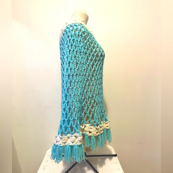 Vintage 50s 60s Blue White Knit Crochet Poncho Sweater S M L XL - Picture 5 of 6